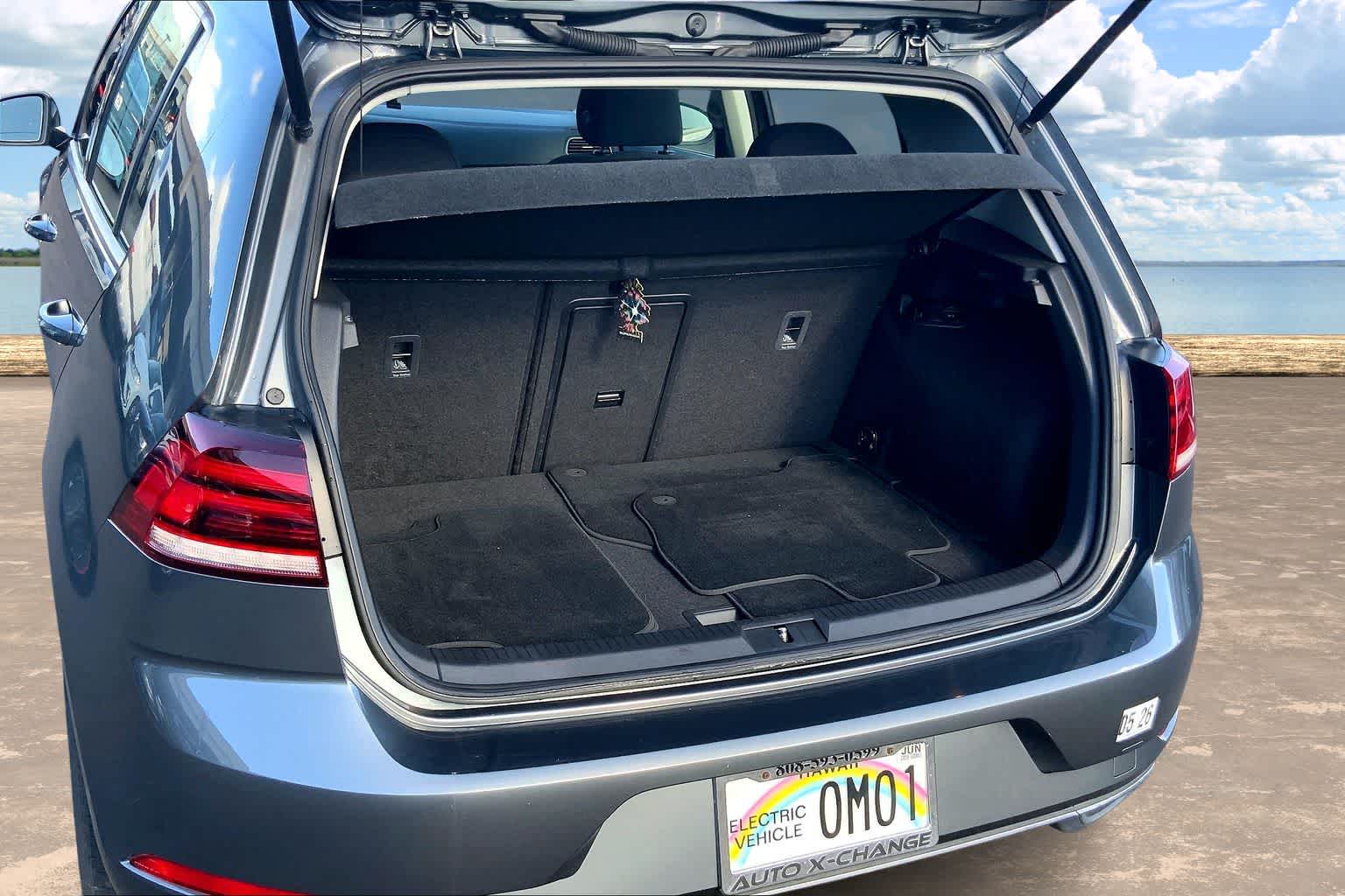 2019 Volkswagen e-Golf e-Golf SE - Photo 18