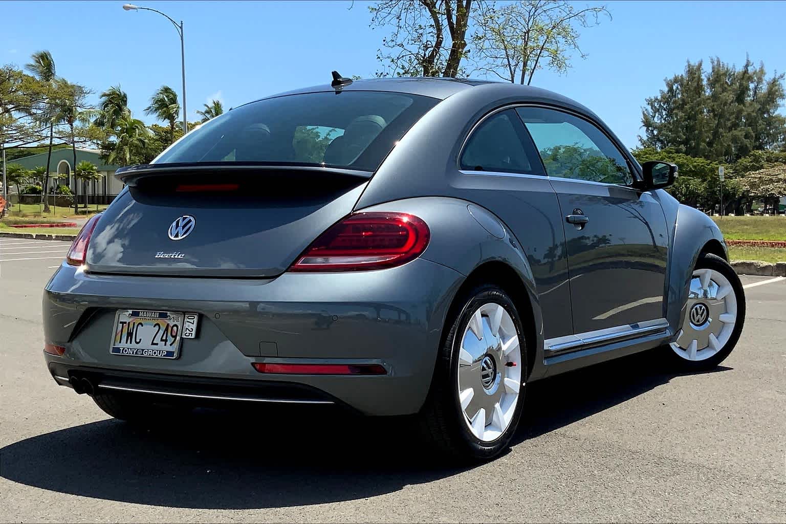 Thumbnail: 2019 Volkswagen Beetle - 20