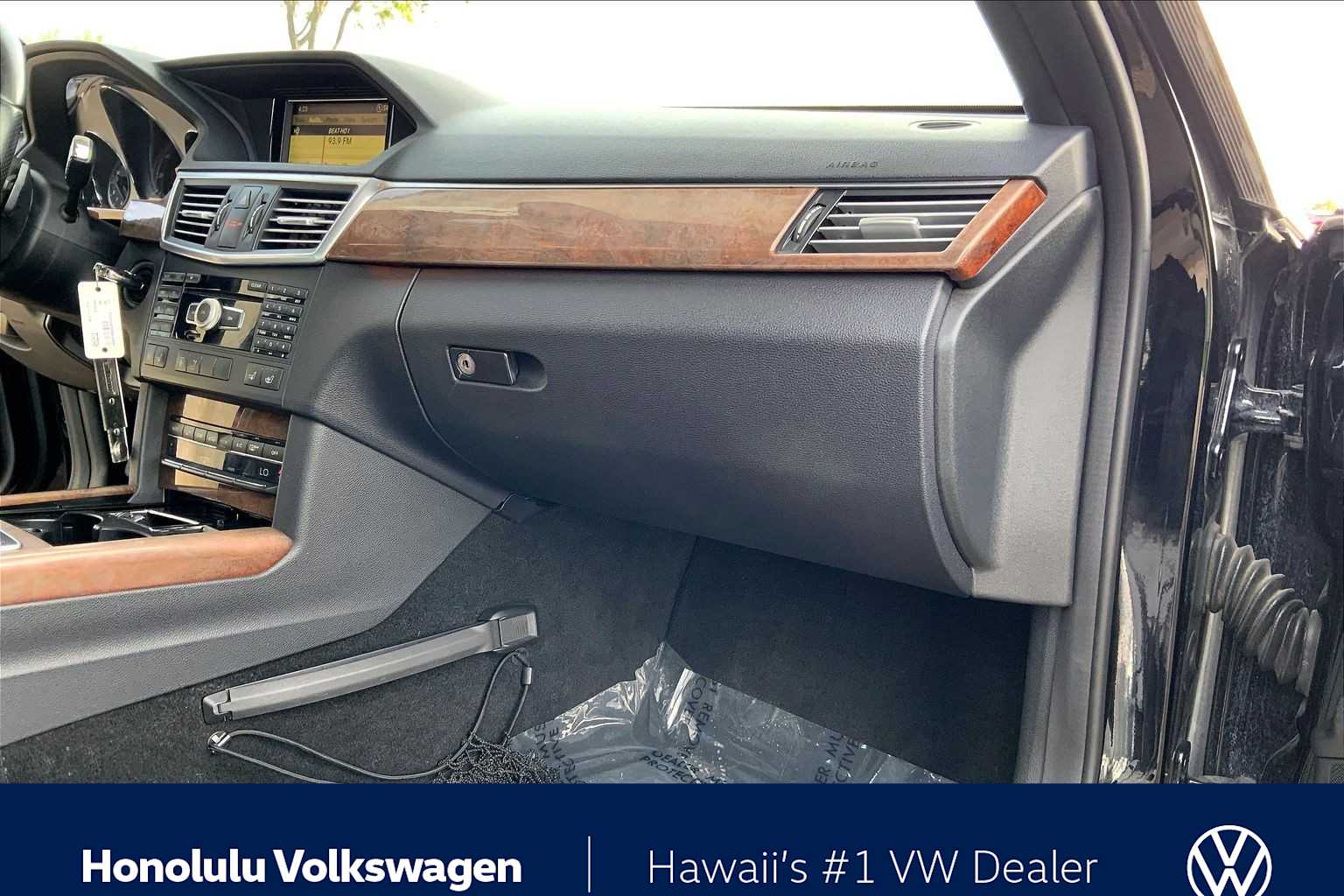 Thumbnail: 2012 Mercedes-Benz E-Class - 22