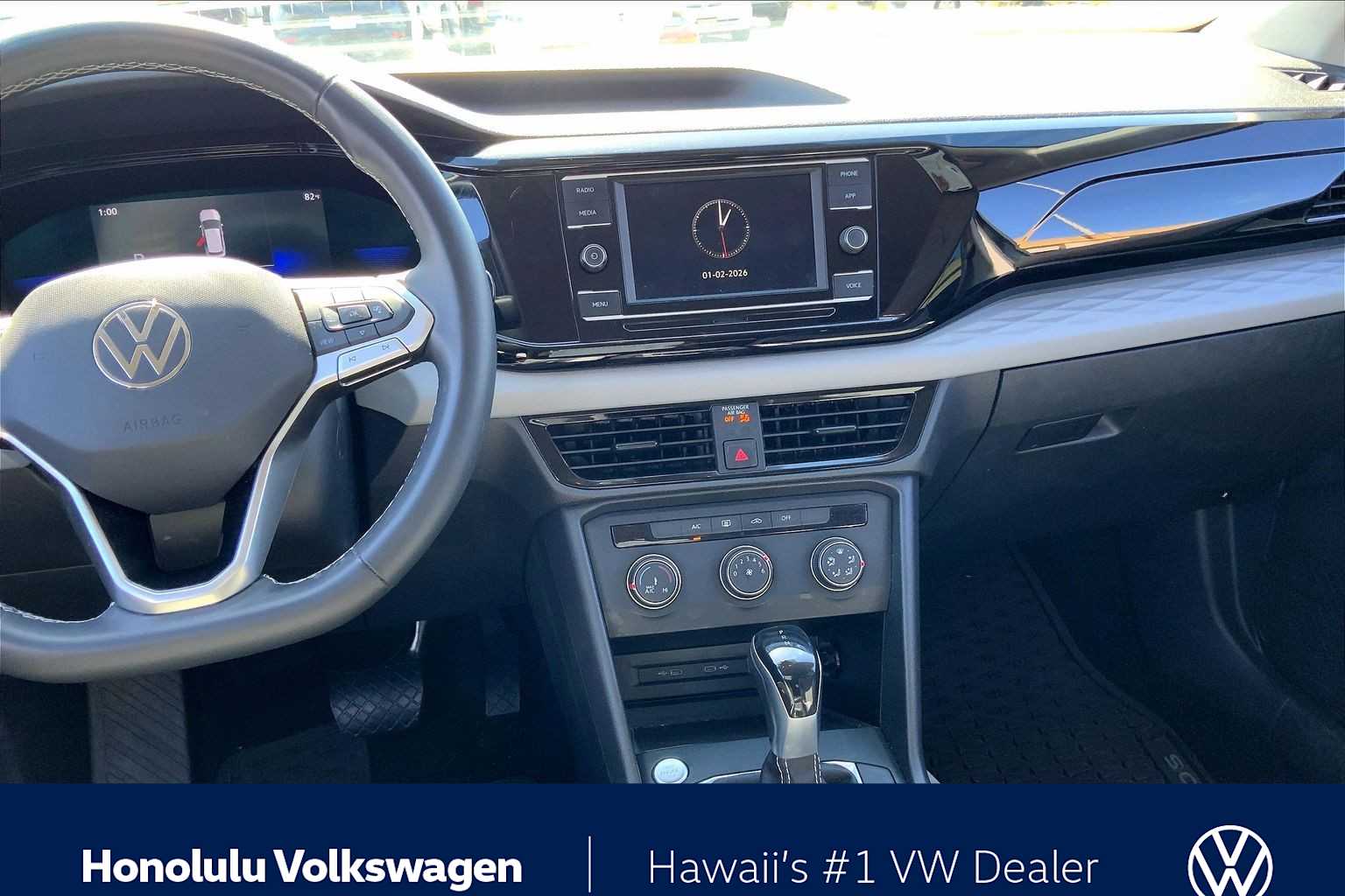 Thumbnail: 2022 Volkswagen Taos - 14