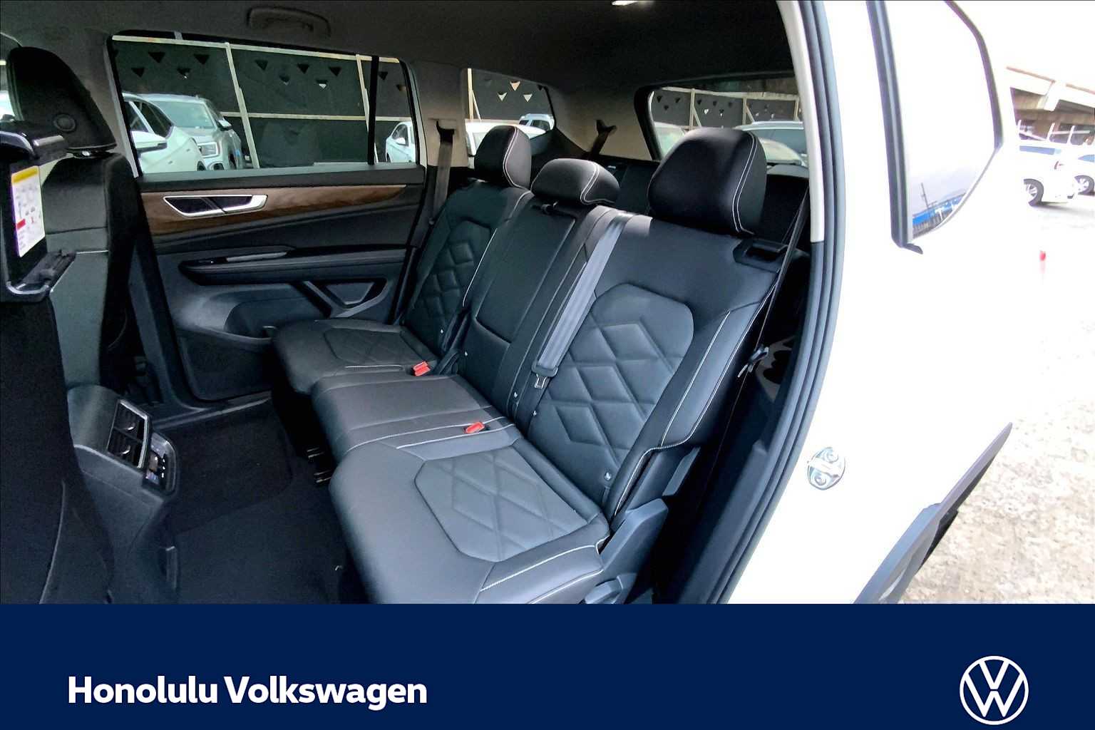 Thumbnail: 2026 Volkswagen Atlas - 13