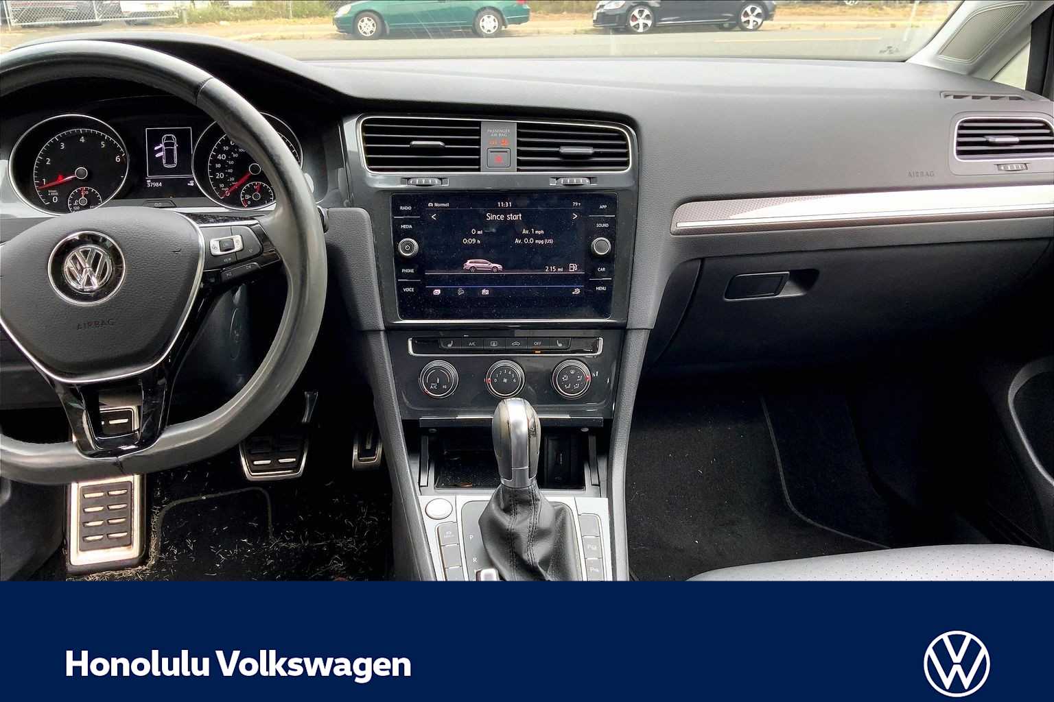 Thumbnail: 2019 Volkswagen Golf - 14