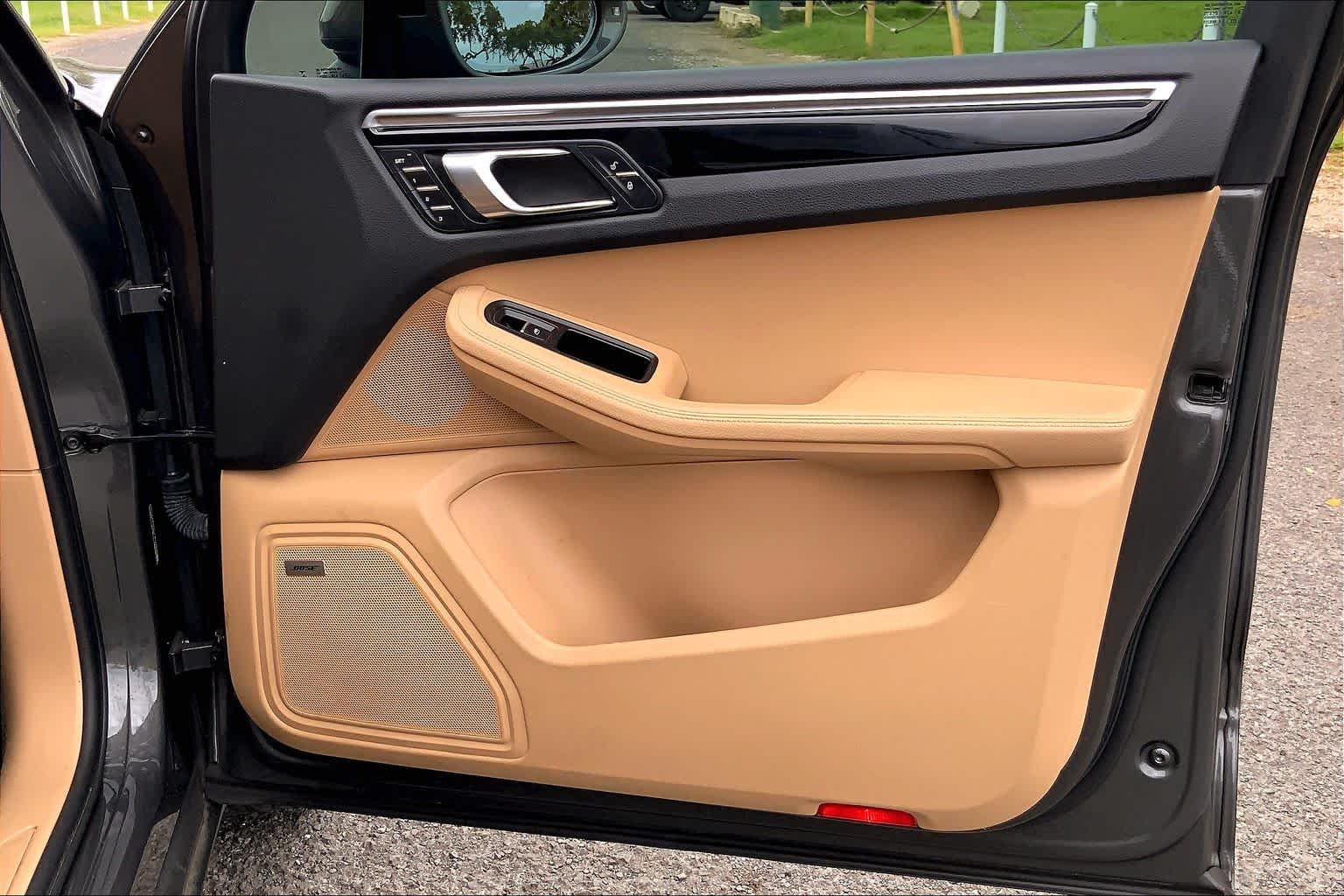 Thumbnail: 2018 Porsche Macan - 28