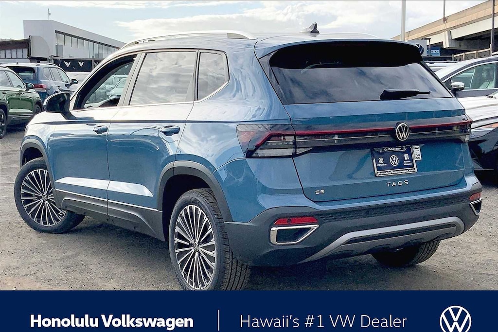 New 2026 Volkswagen Taos 1.5T SE SUV