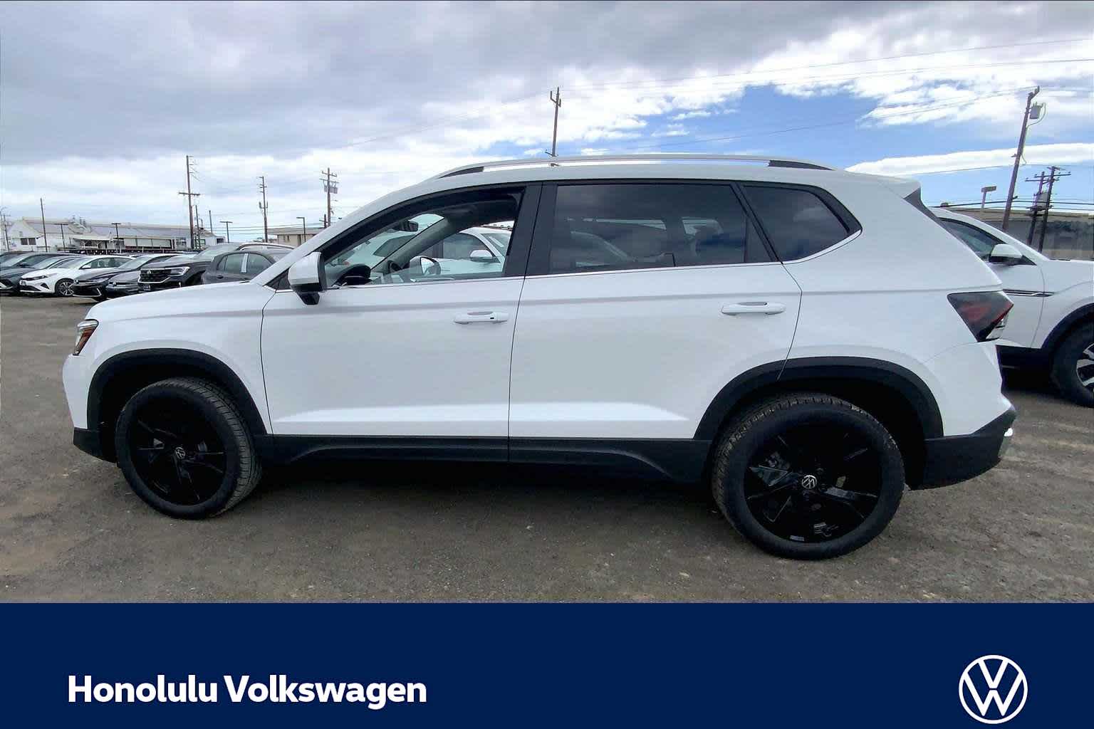 Thumbnail: 2026 Volkswagen Taos - 3