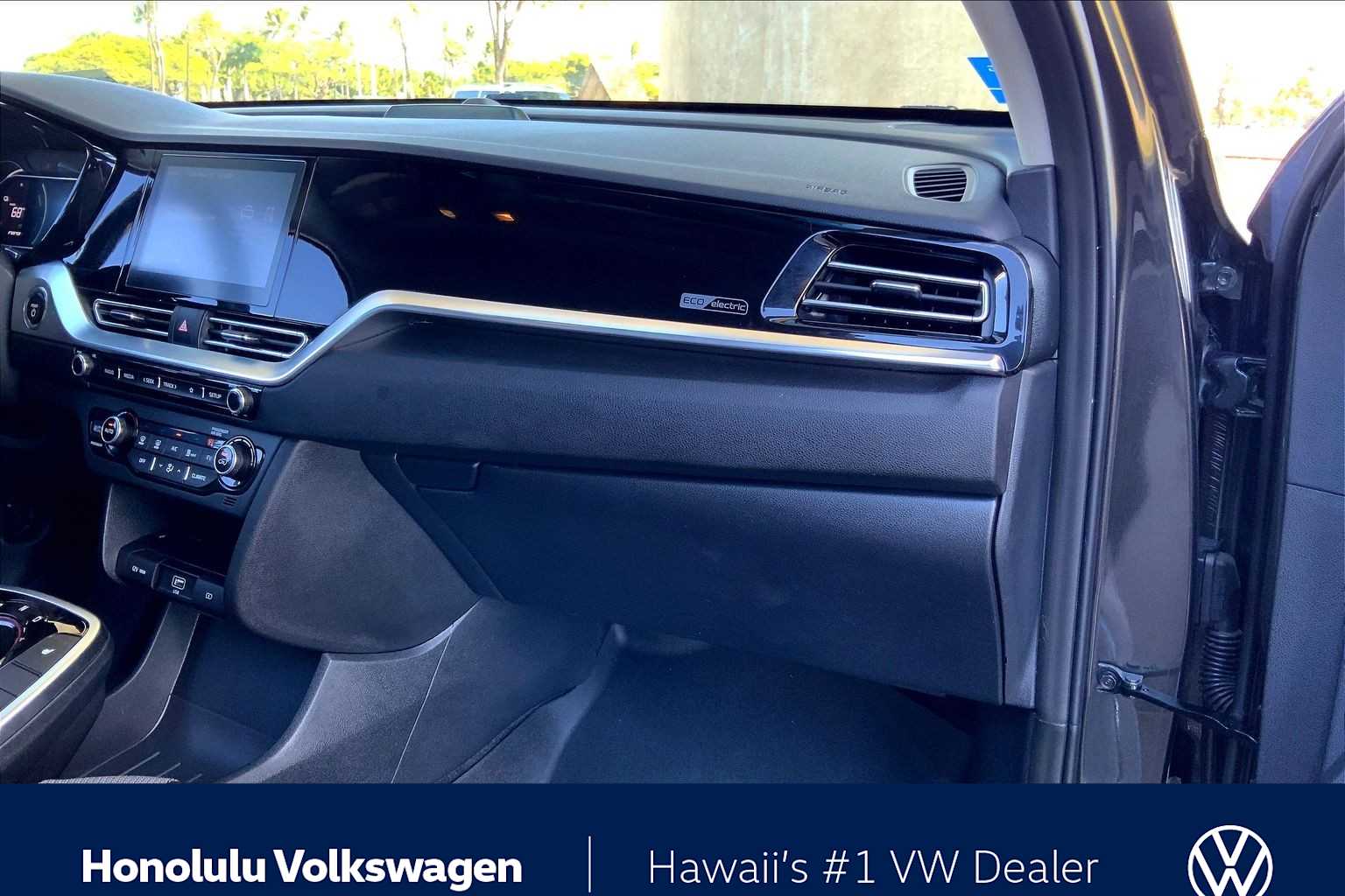 Thumbnail: 2022 Kia Niro - 22