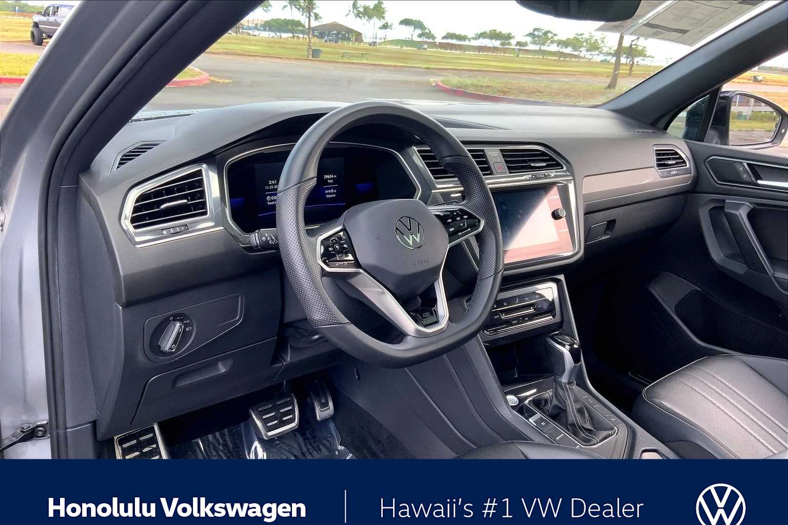 Thumbnail: 2022 Volkswagen Tiguan - 2