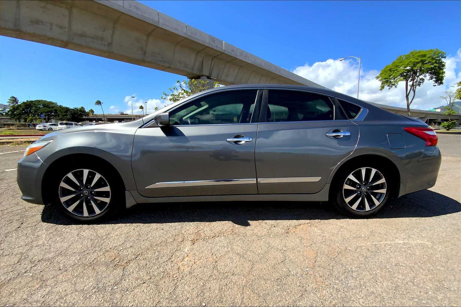 Thumbnail: 2016 Nissan Altima - 3
