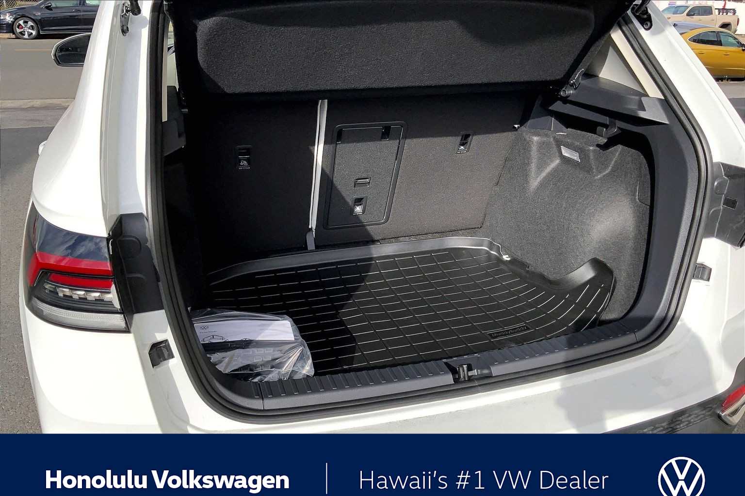 Thumbnail: 2026 Volkswagen Taos - 19