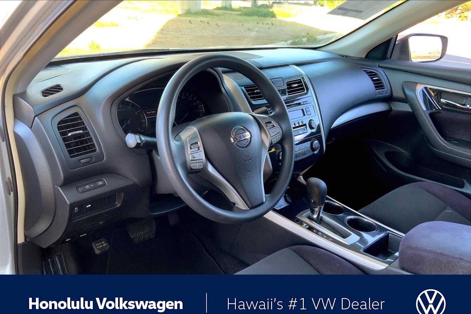 Used 2013 Nissan Altima Sedan S with VIN 1N4AL3AP7DN532367 for sale in Honolulu, HI