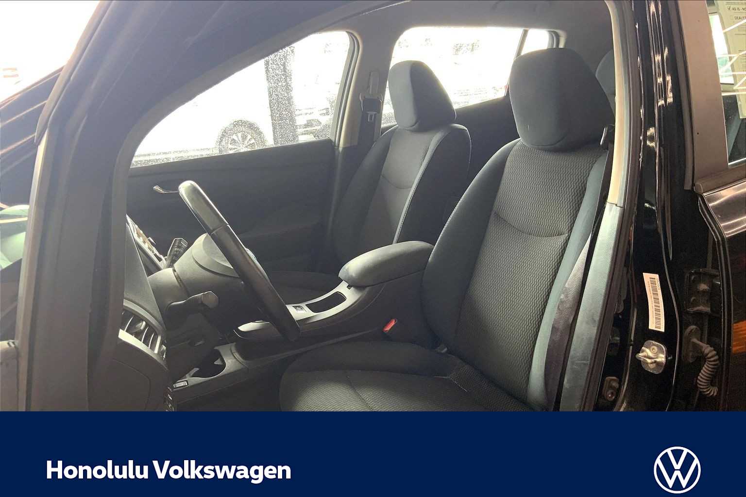 Thumbnail: 2013 Nissan Leaf - 10