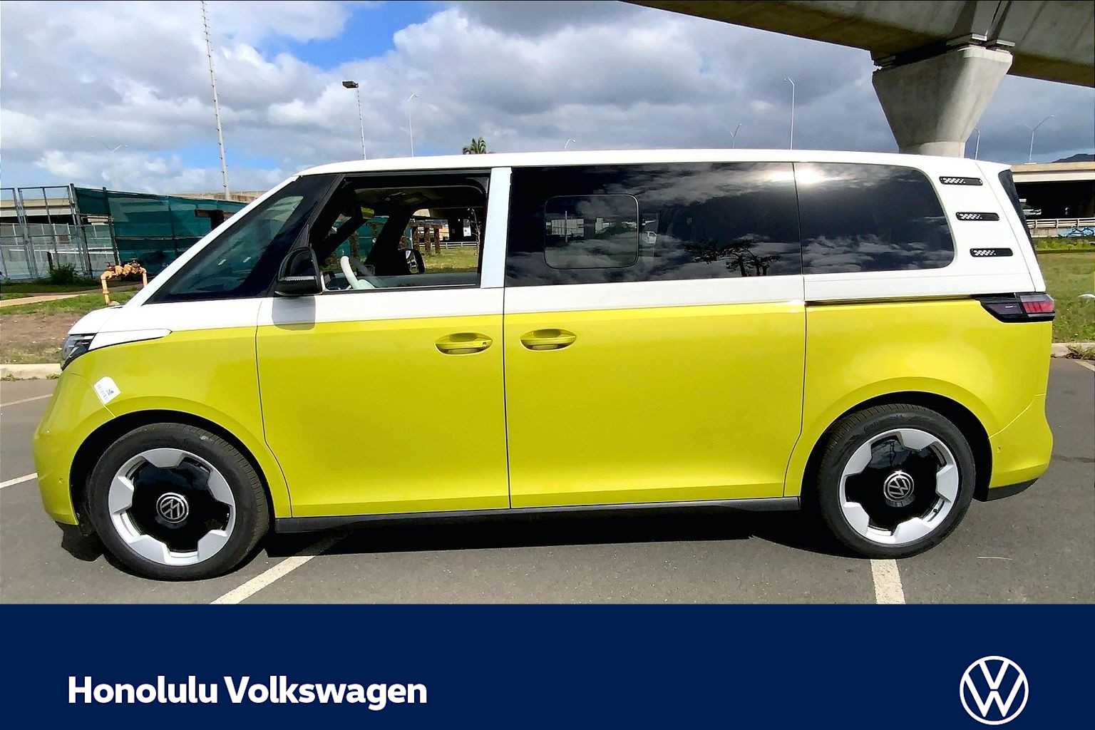 Thumbnail: 2025 Volkswagen ID.Buzz - 3