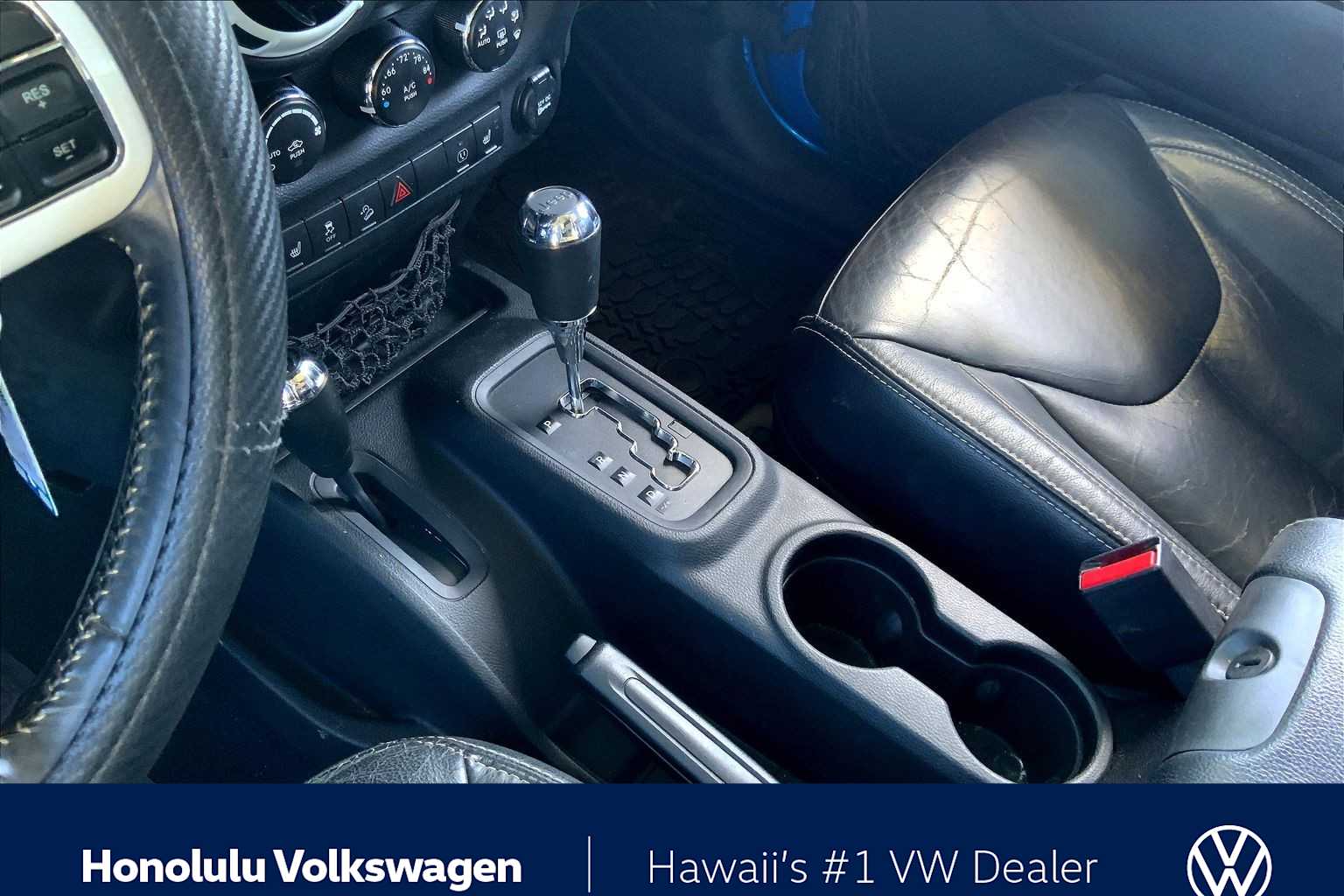 Thumbnail: 2014 Jeep Wrangler - 15