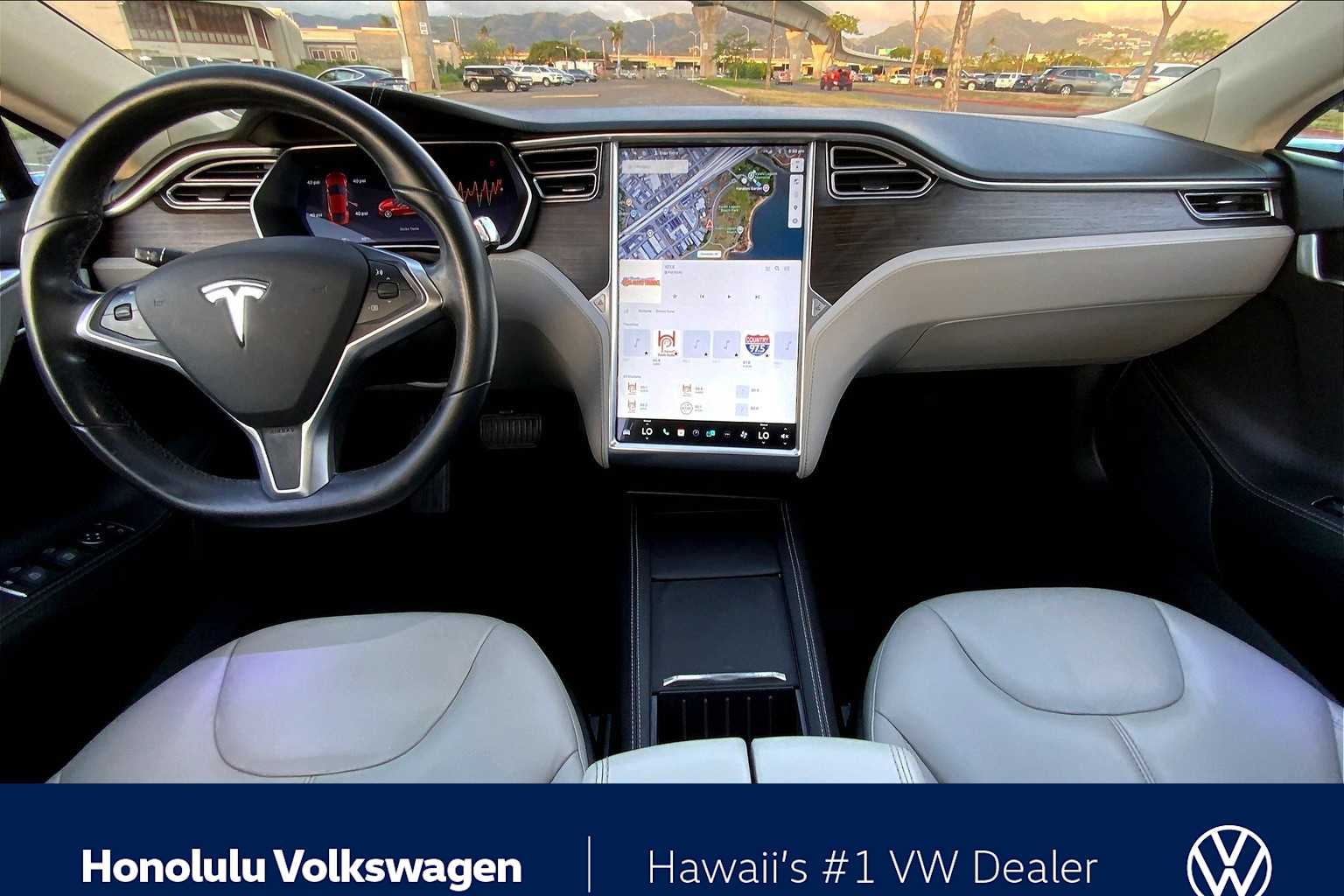 Thumbnail: 2014 Tesla Model S - 9