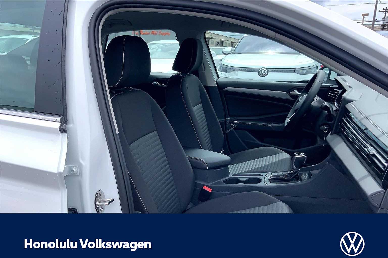 Thumbnail: 2026 Volkswagen Jetta - 14