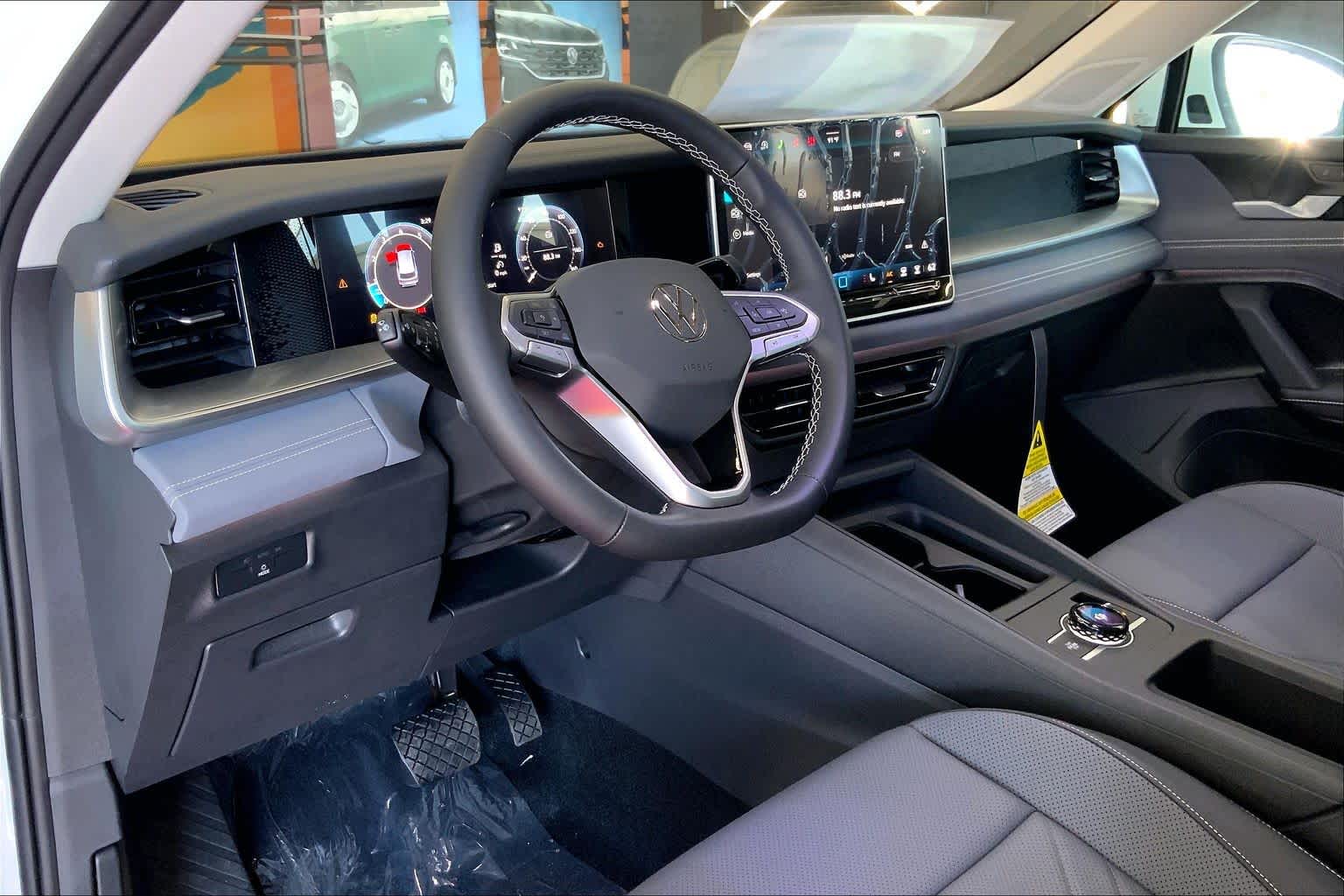 Thumbnail: 2026 Volkswagen Tiguan - 2