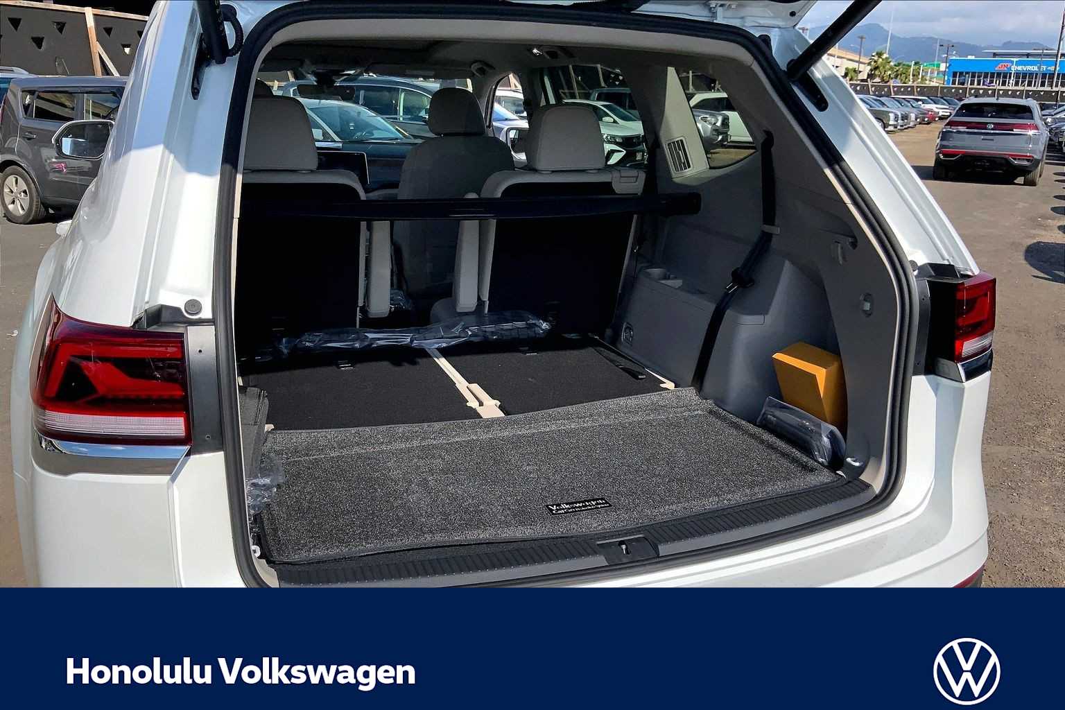 Thumbnail: 2026 Volkswagen Atlas - 19