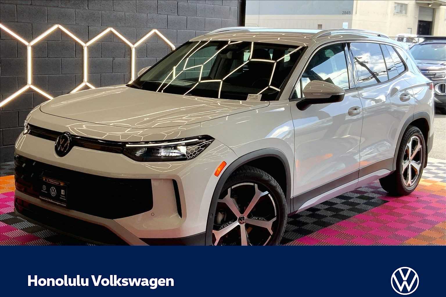 Thumbnail: 2026 Volkswagen Tiguan - 1