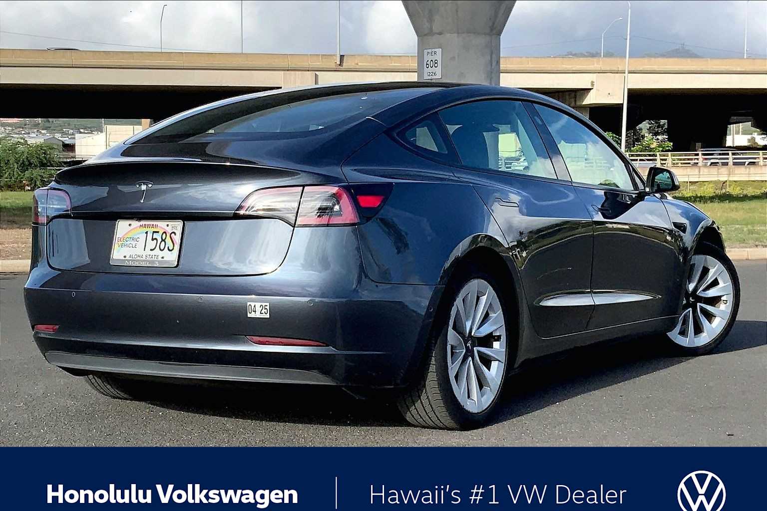 Thumbnail: 2021 Tesla Model 3 - 21