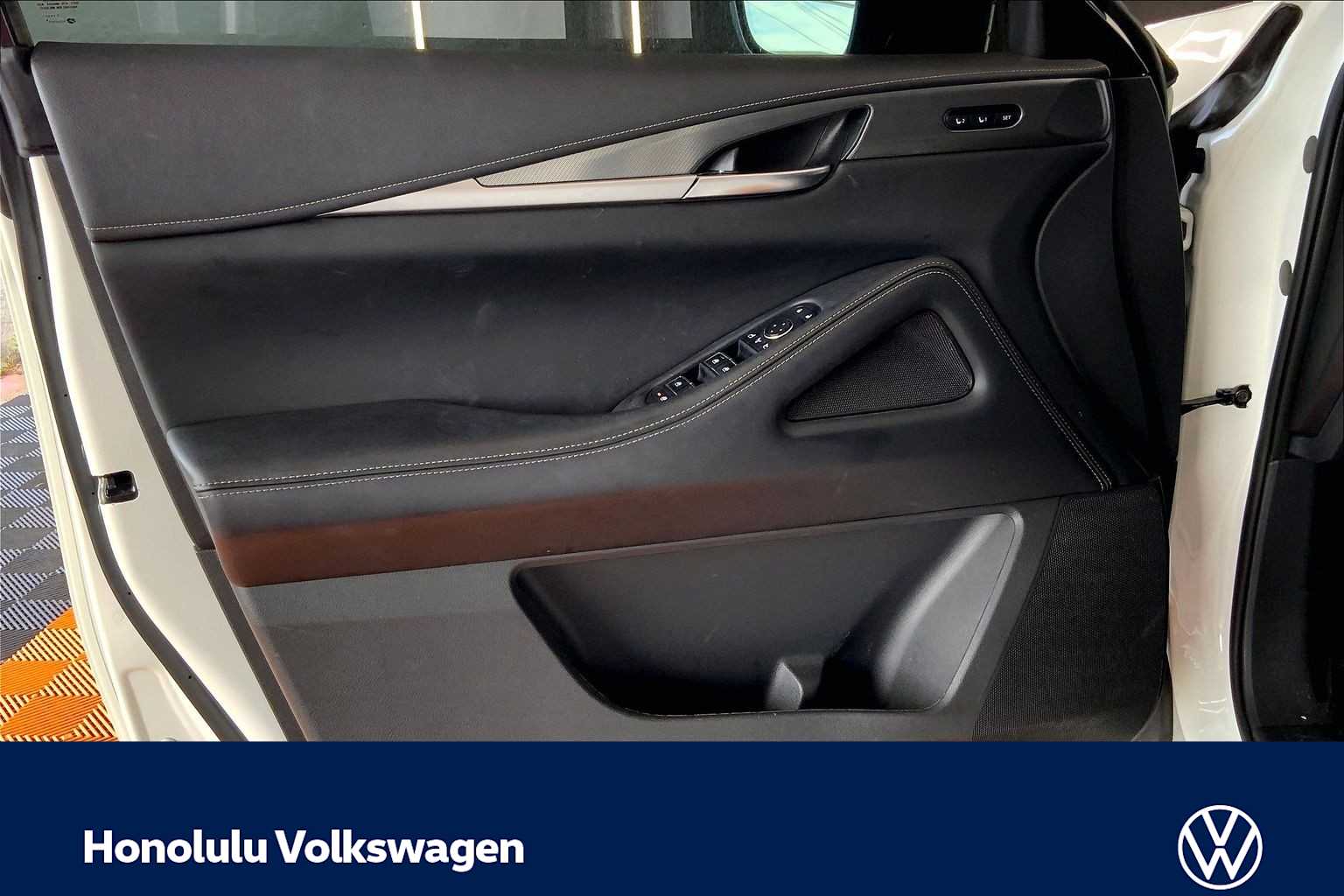 Thumbnail: 2023 INFINITI QX60 - 26