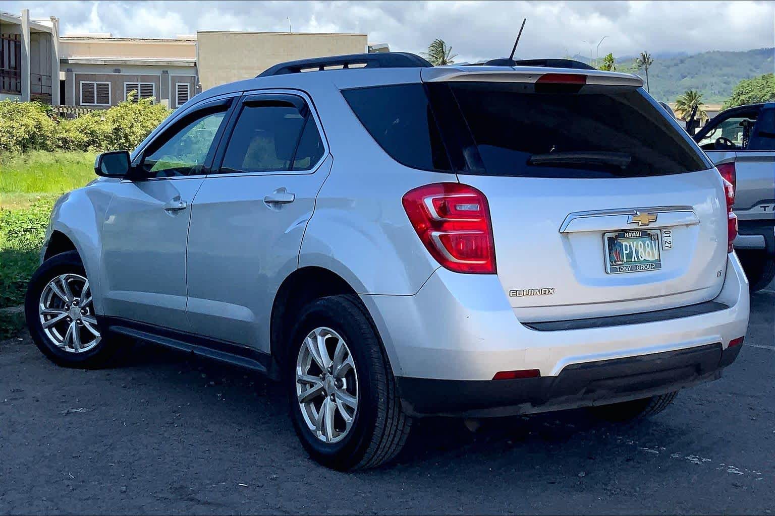 Thumbnail: 2017 Chevrolet Equinox - 4