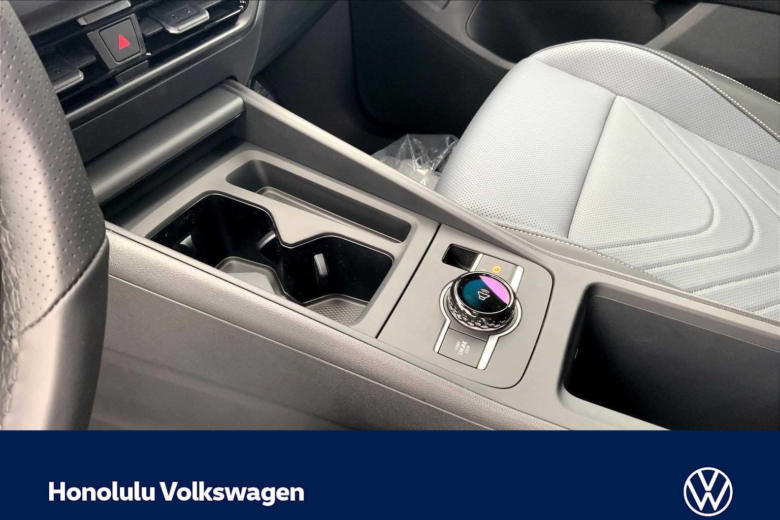 Thumbnail: 2026 Volkswagen Tiguan - 17