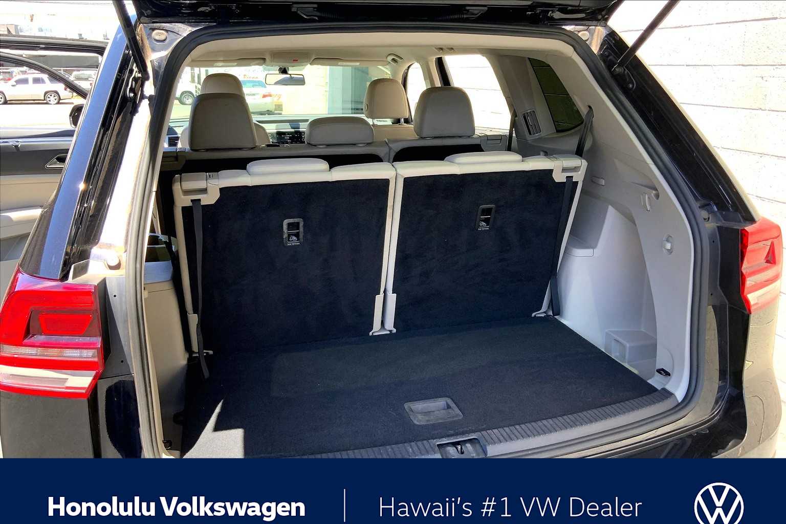 Thumbnail: 2019 Volkswagen Atlas - 18