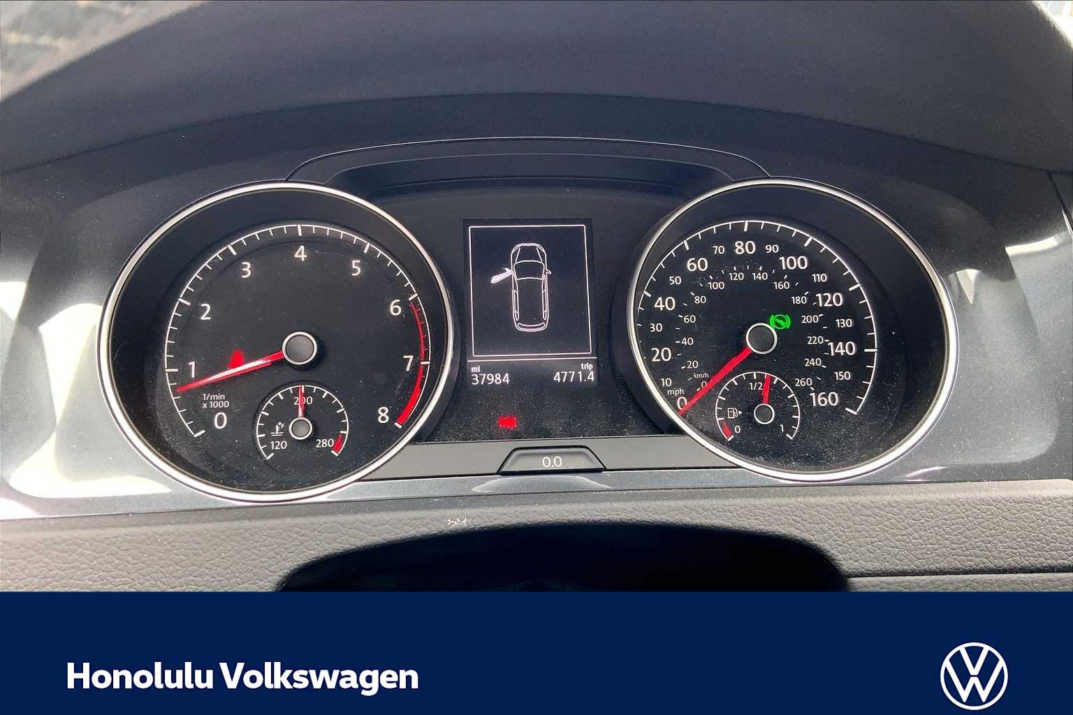 Thumbnail: 2019 Volkswagen Golf - 16