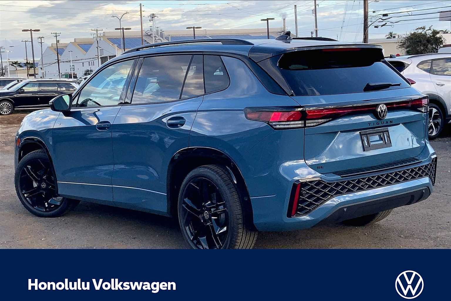 Thumbnail: 2026 Volkswagen Tiguan - 4