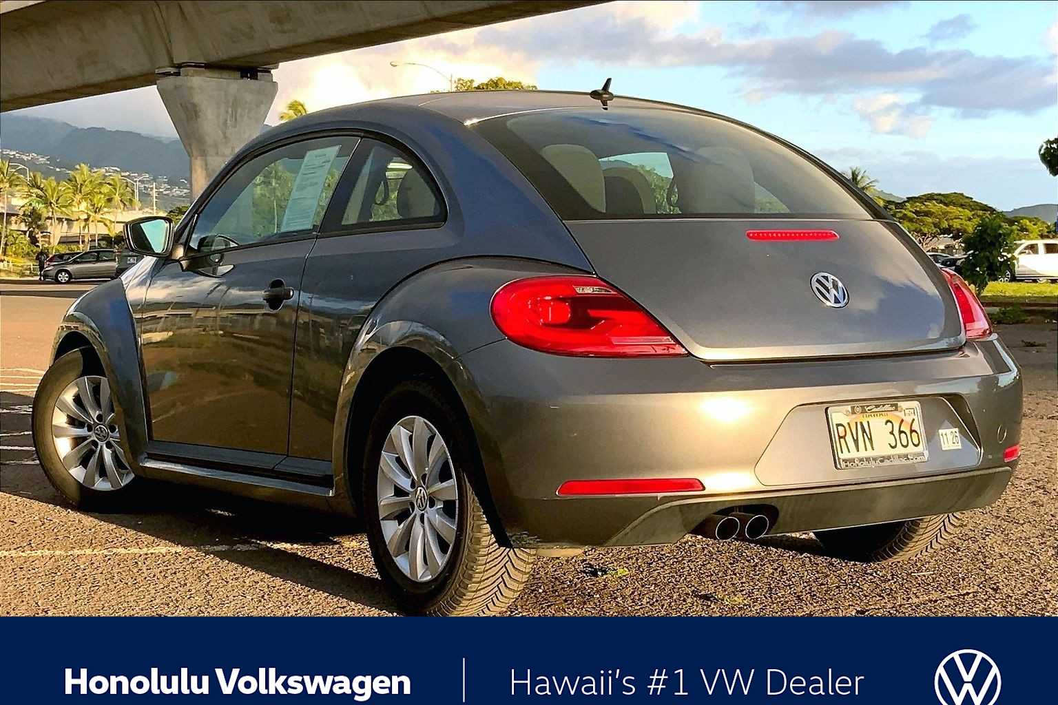 Thumbnail: 2013 Volkswagen Beetle - 4