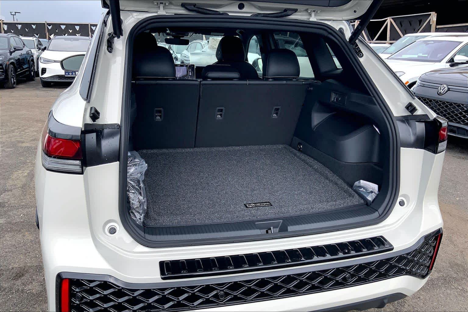 Thumbnail: 2026 Volkswagen Tiguan - 19