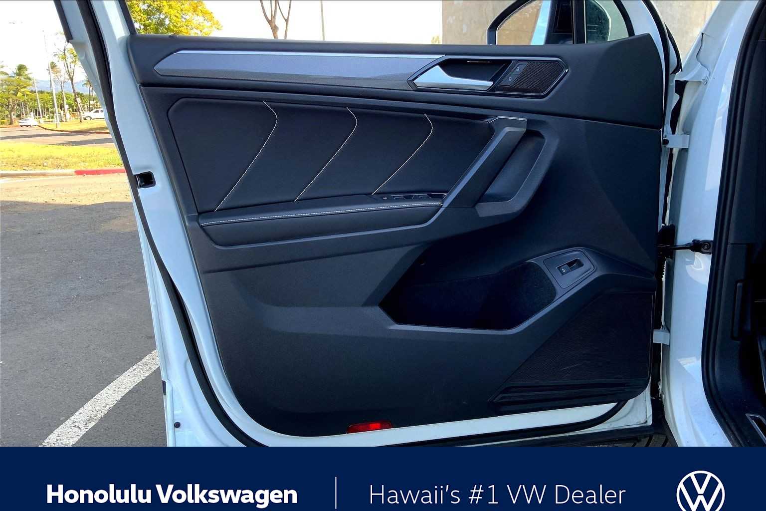 Thumbnail: 2022 Volkswagen Tiguan - 26