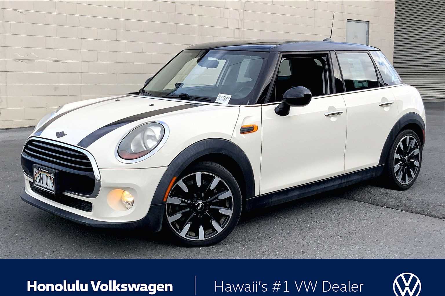 2017 MINI Cooper Hardtop 4 Door -
                  Honolulu, HI