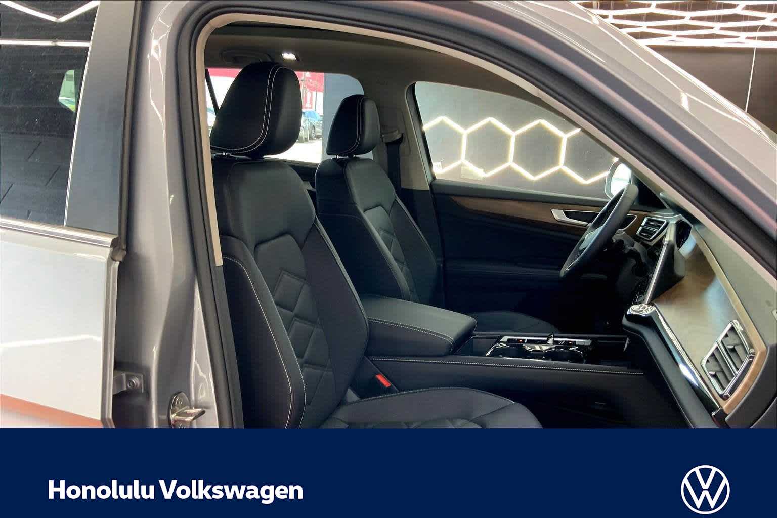Thumbnail: 2026 Volkswagen Atlas - 14