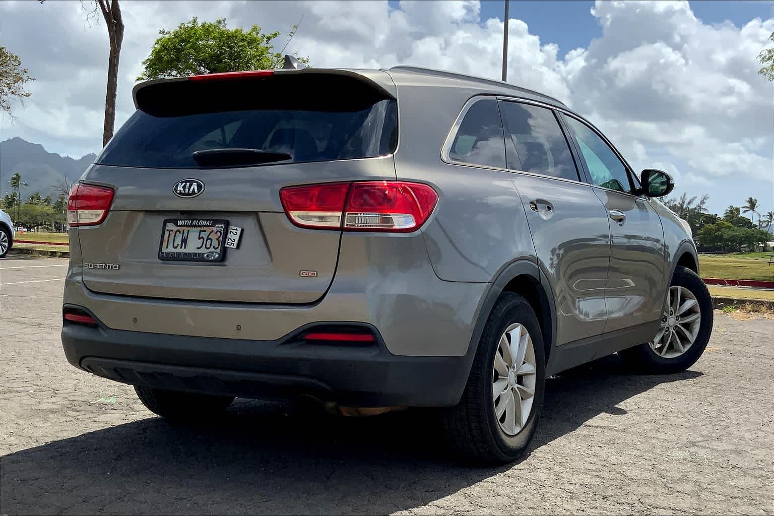 Thumbnail: 2017 Kia Sorento - 21
