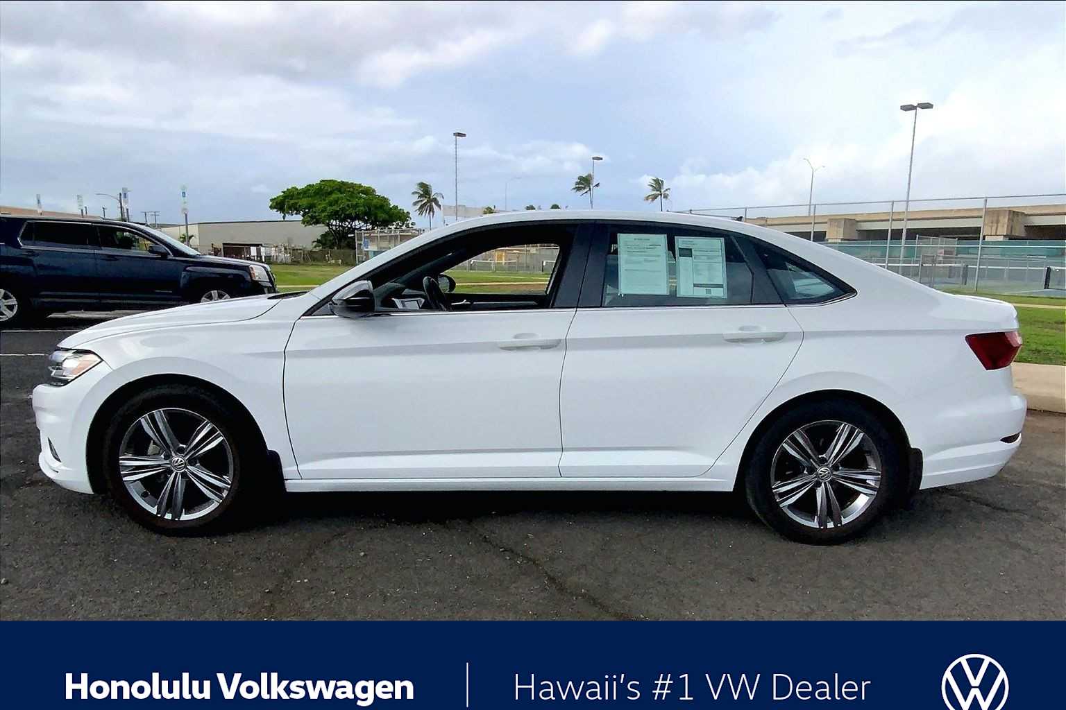 Thumbnail: 2021 Volkswagen Jetta - 3