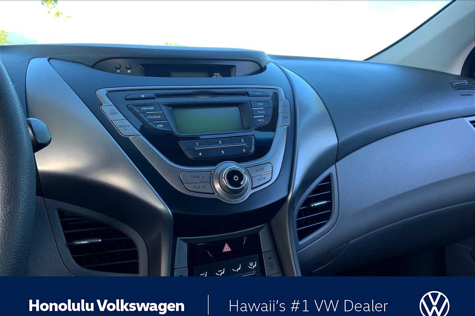 Thumbnail: 2013 Hyundai Elantra - 27