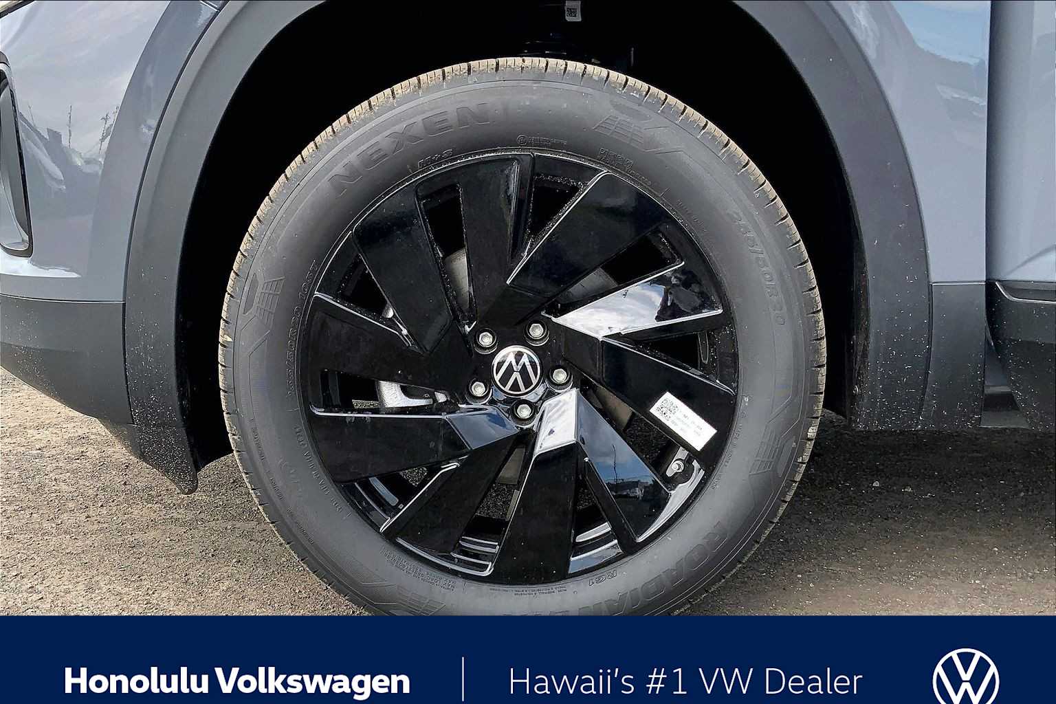 Thumbnail: 2026 Volkswagen Atlas - 8