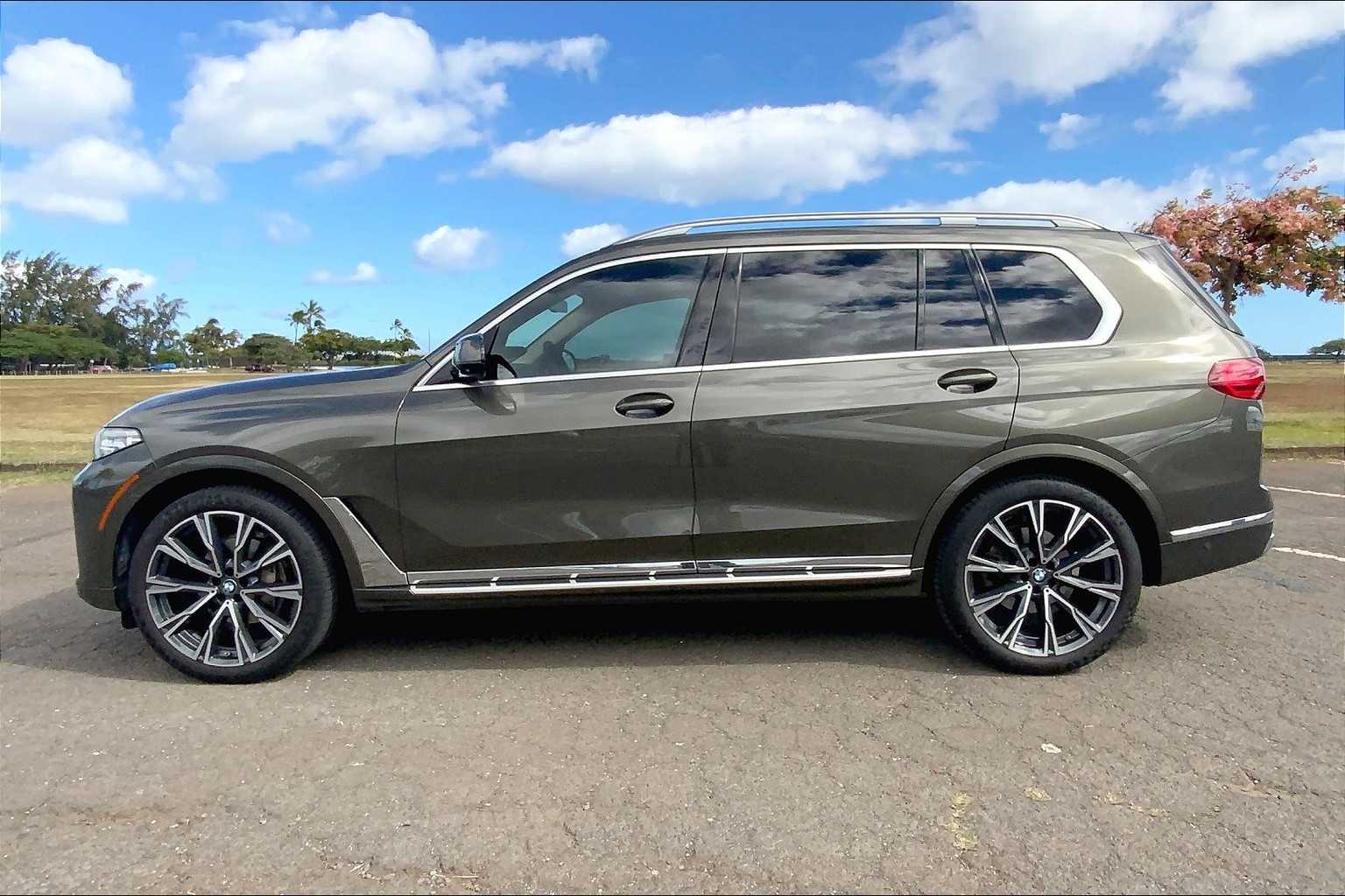 2022 BMW X7 xDrive40i 3