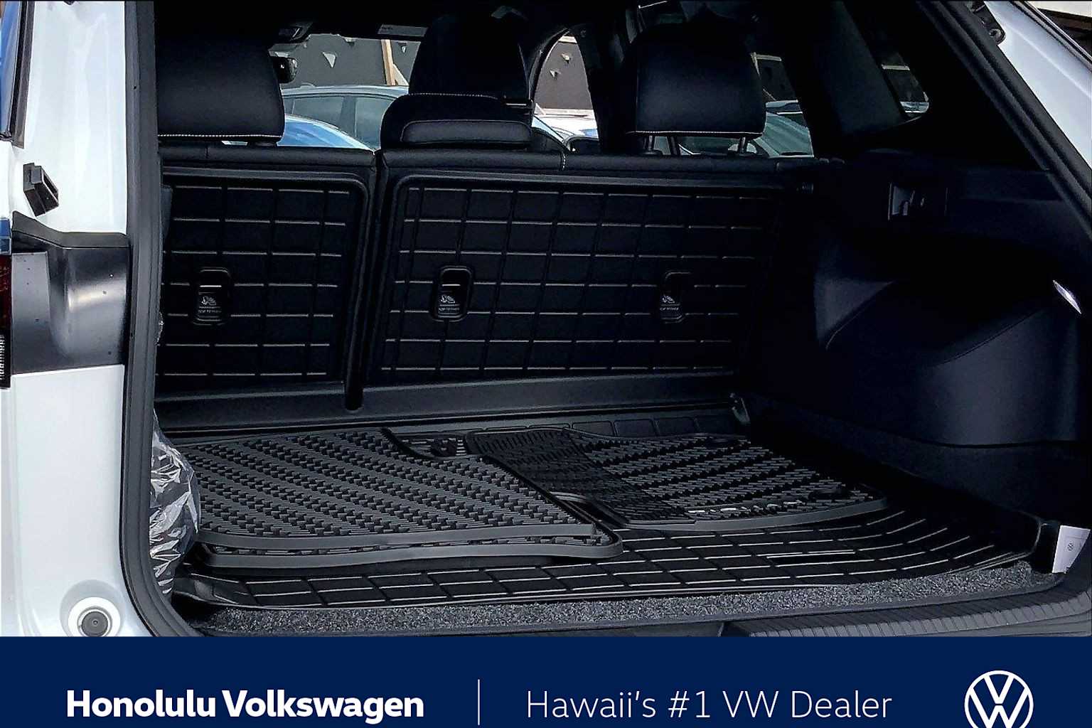 Thumbnail: 2025 Volkswagen Tiguan - 19