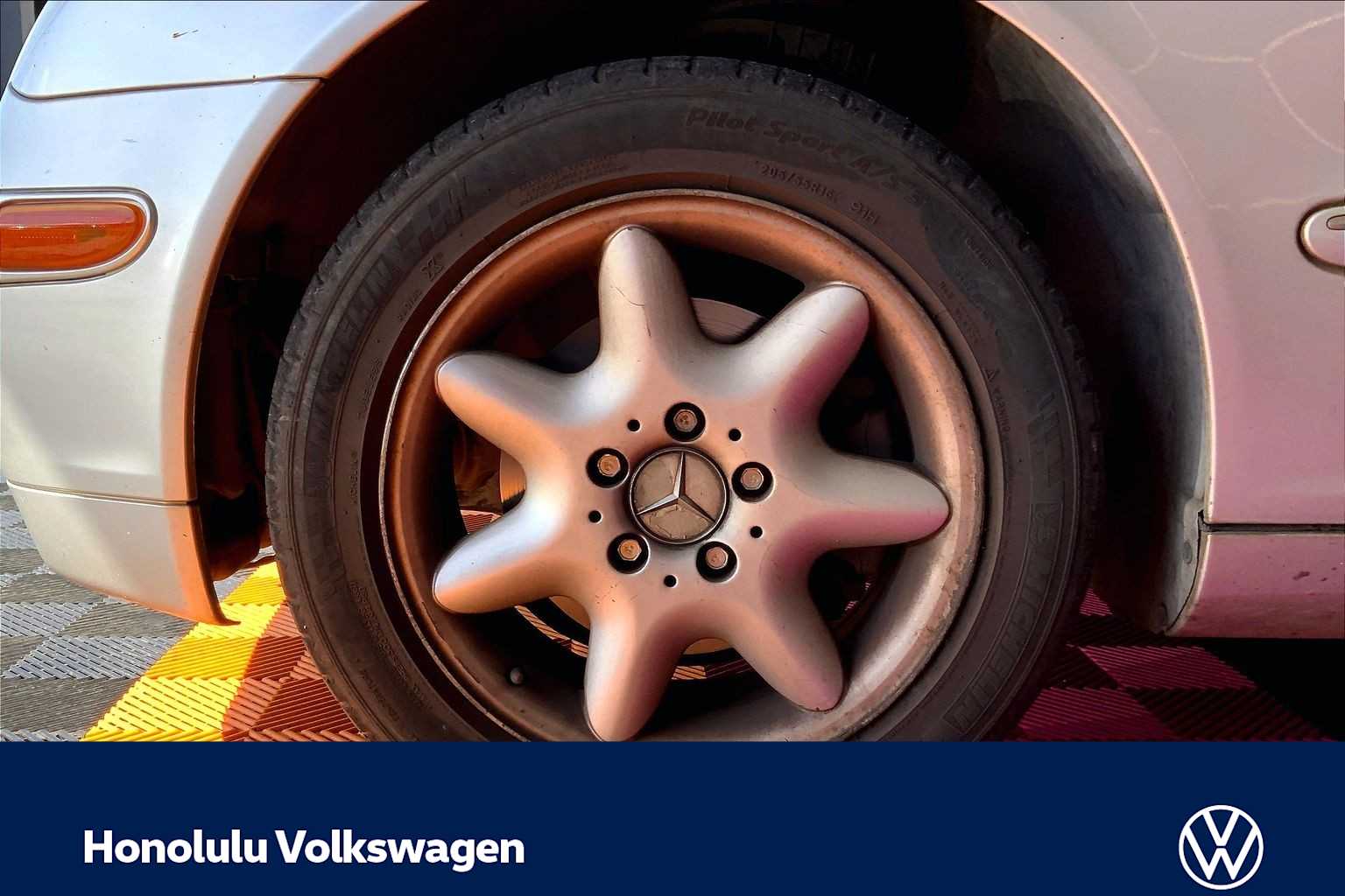 Thumbnail: 2003 Mercedes-Benz C-Class - 8