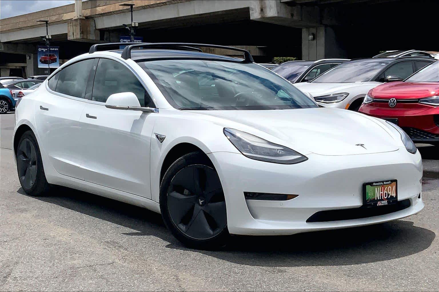Thumbnail: 2020 Tesla Model 3 - 21