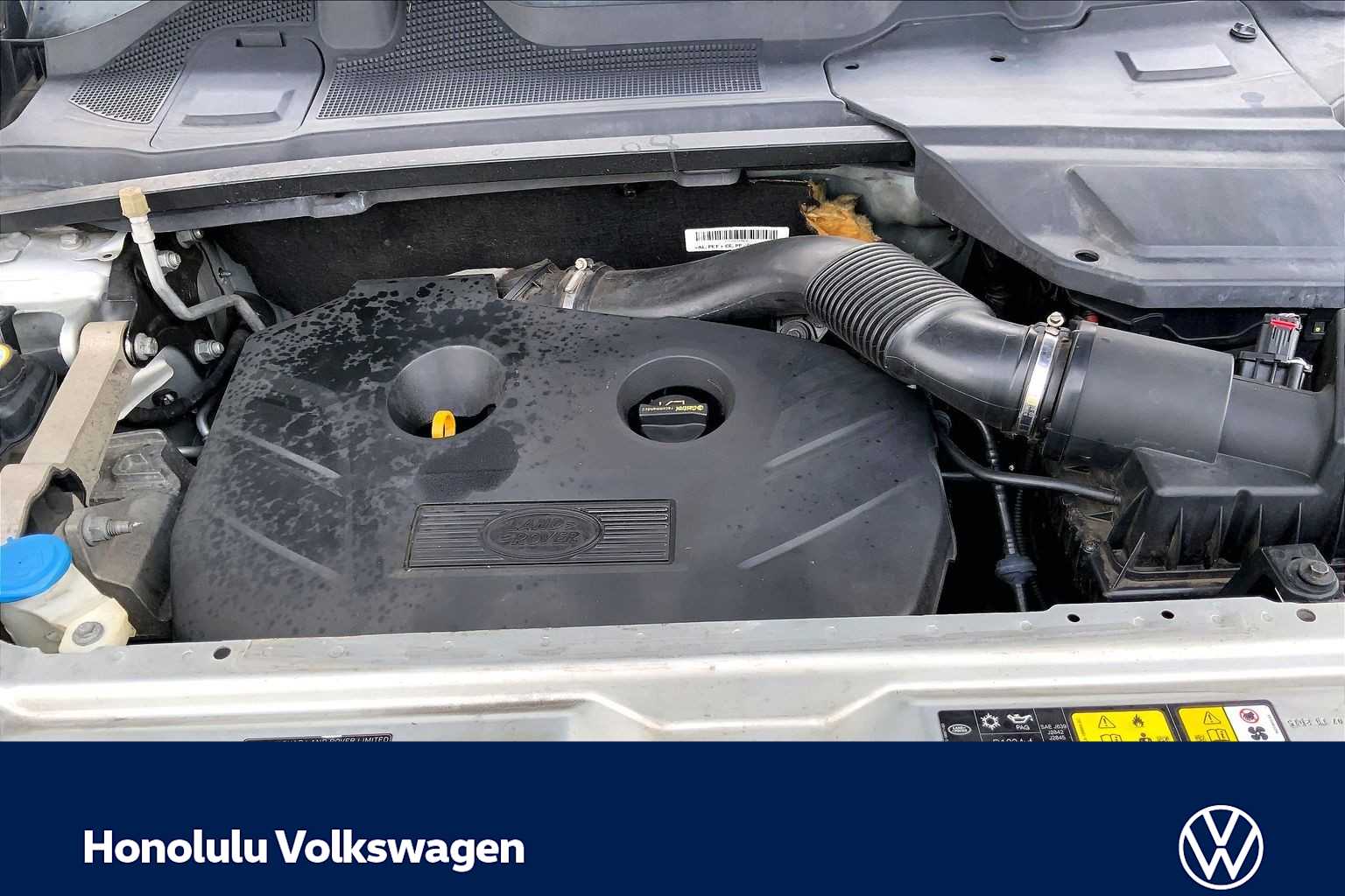 Thumbnail: 2016 Land Rover Discovery Sport - 9