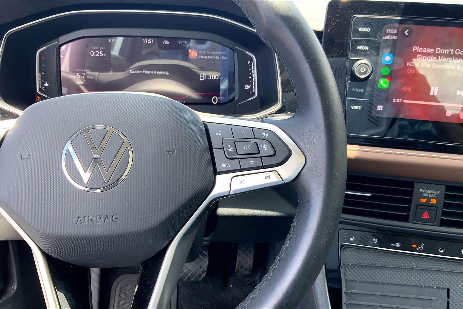 Thumbnail: 2017 Volkswagen Jetta - 25