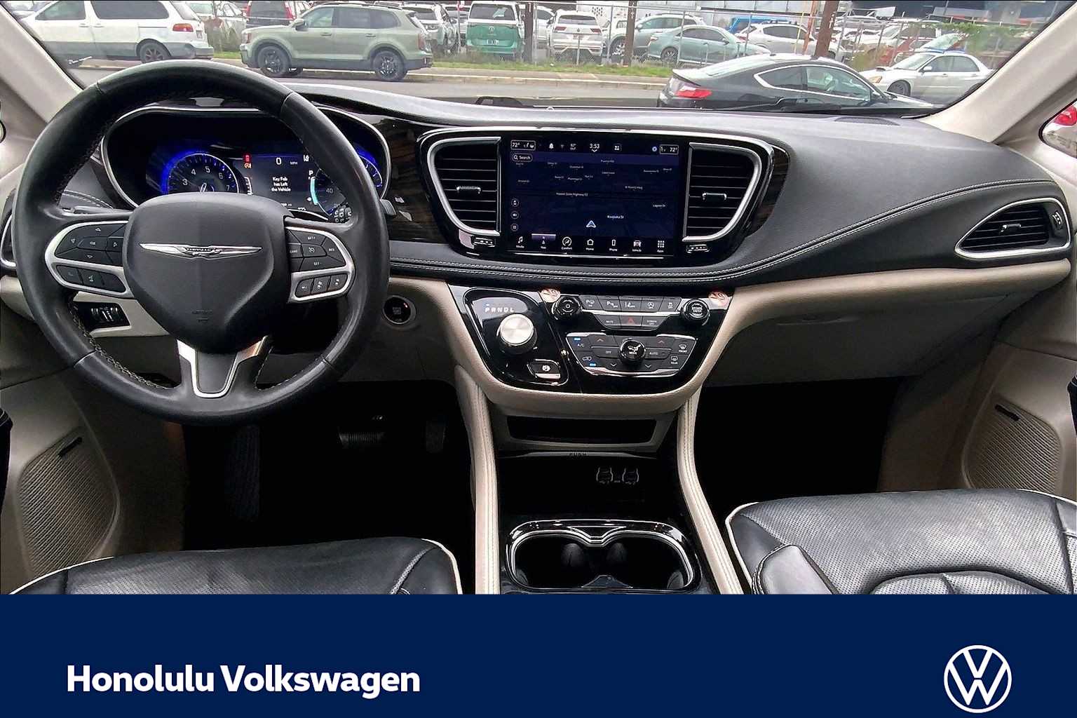 Thumbnail: 2022 Chrysler Pacifica - 9