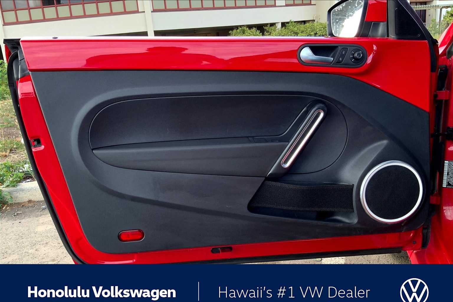 Thumbnail: 2017 Volkswagen Beetle - 25