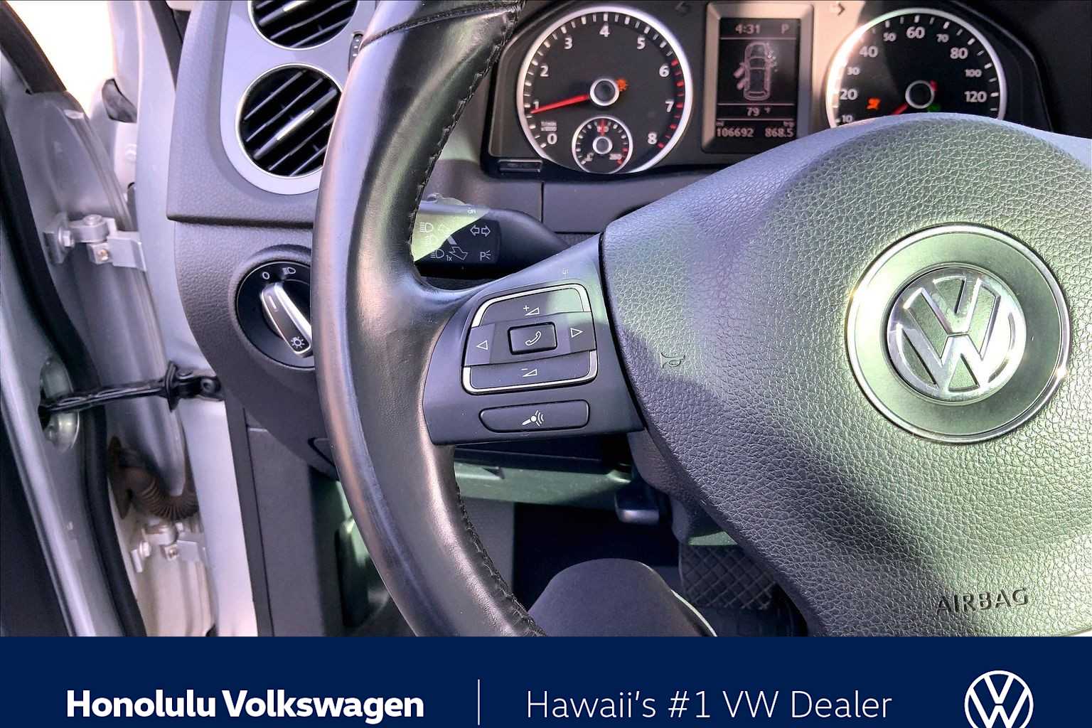 Thumbnail: 2013 Volkswagen Tiguan - 23