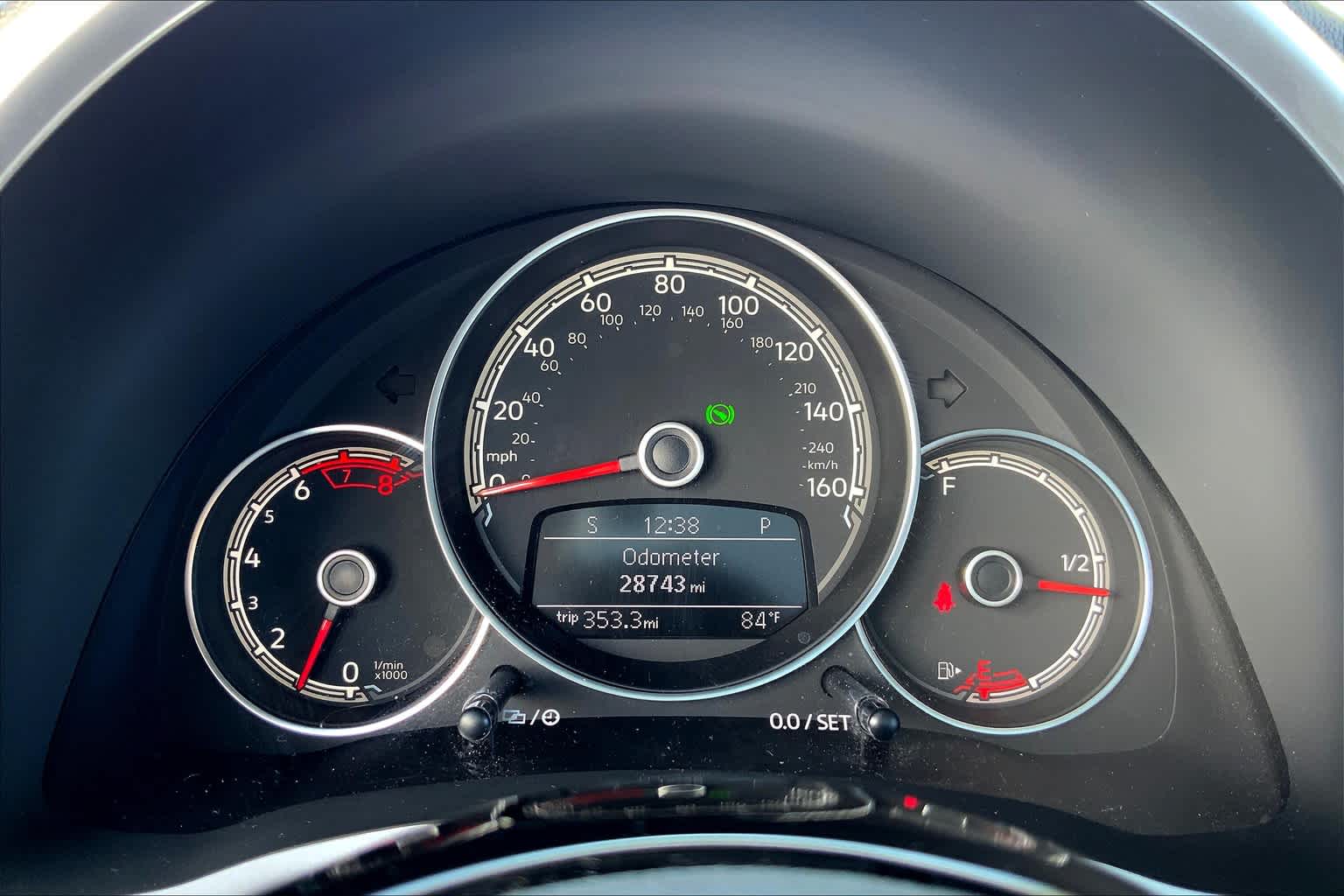 Thumbnail: 2019 Volkswagen Beetle - 15