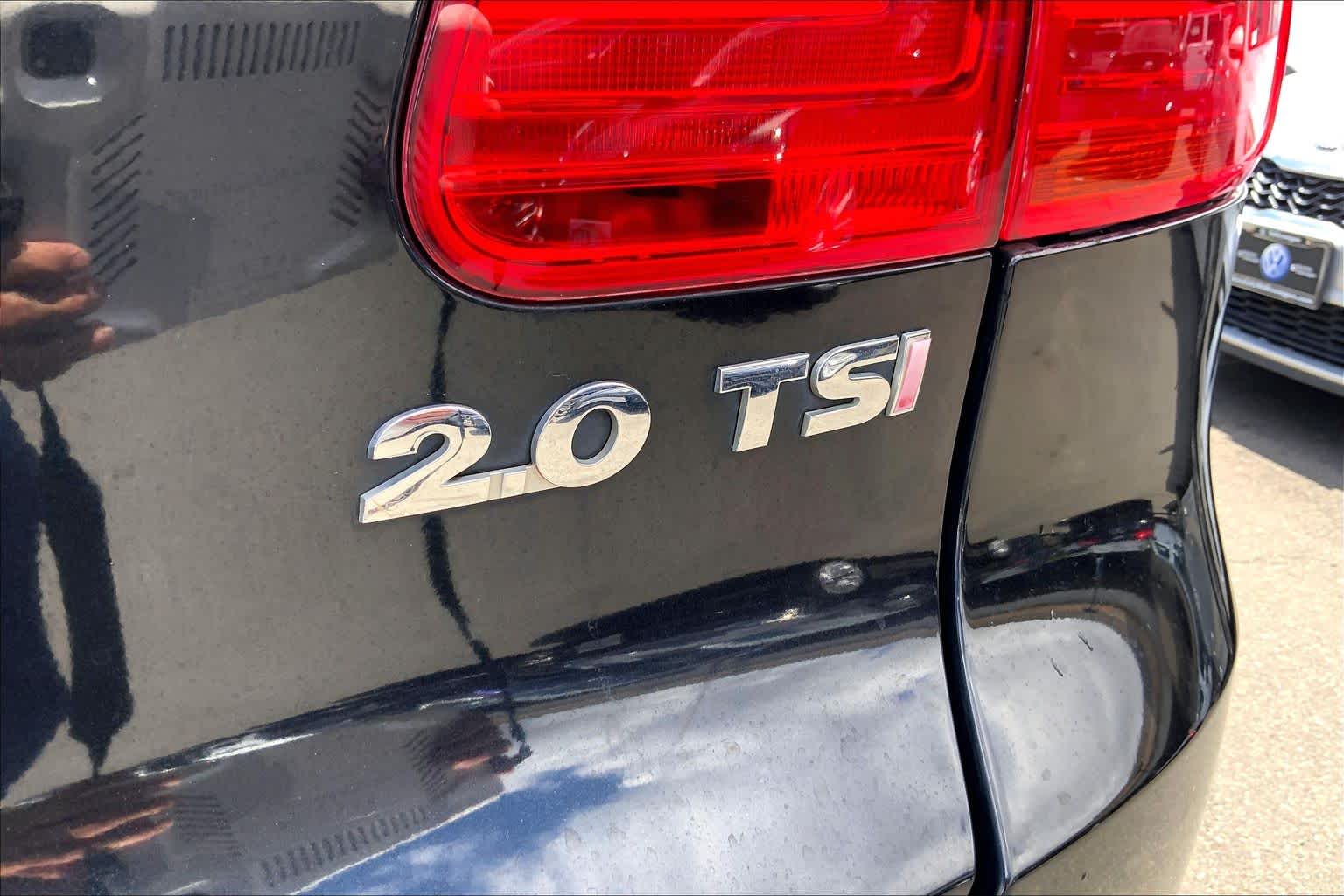 Thumbnail: 2014 Volkswagen Tiguan - 7