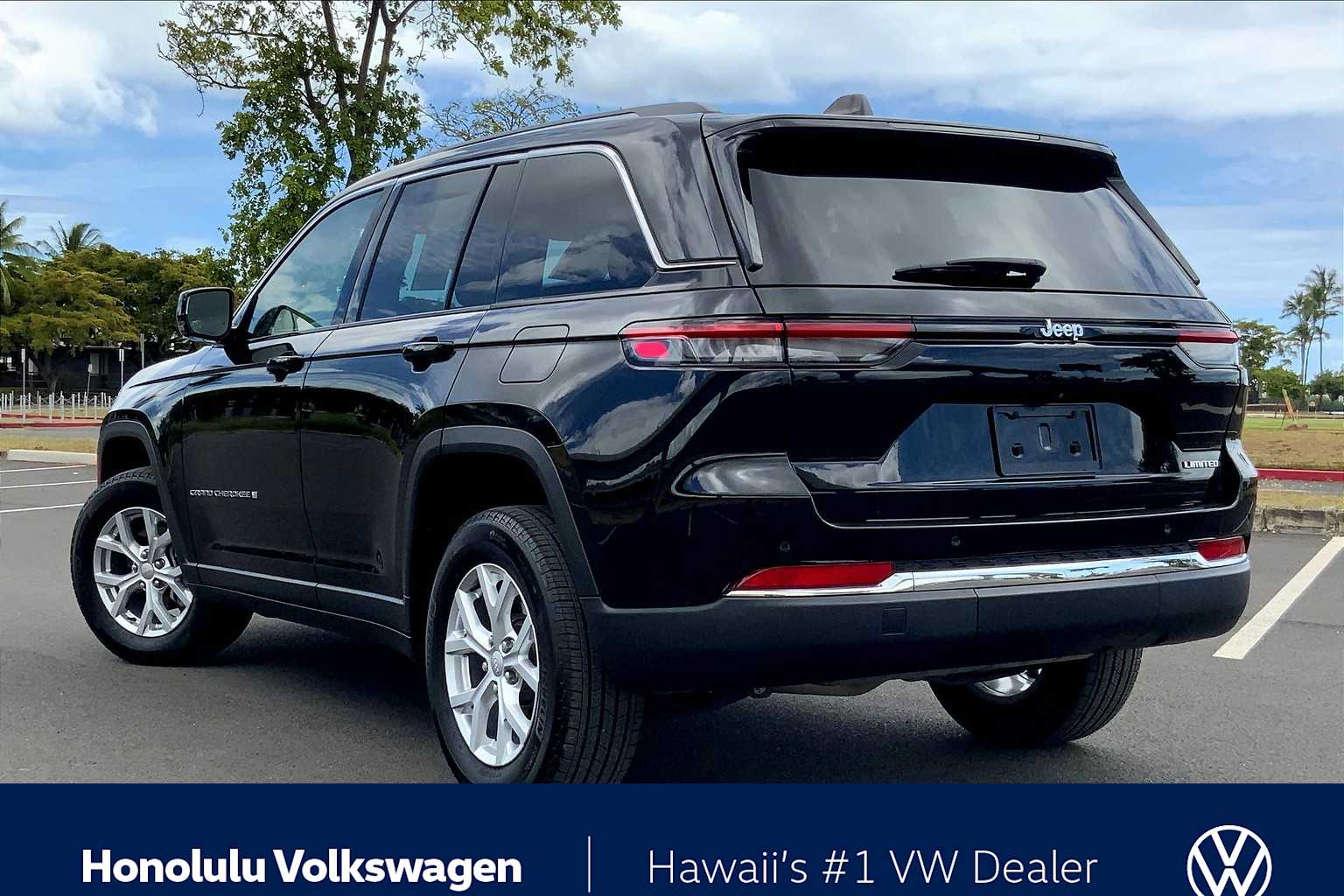 Thumbnail: 2023 Jeep Grand Cherokee - 4